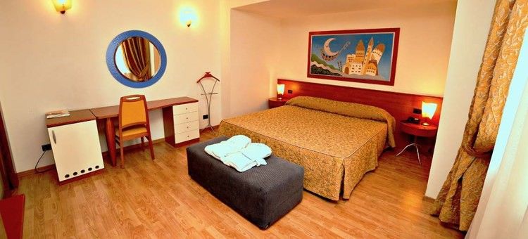 Hotel Butrinti Σαράντα Εξωτερικό φωτογραφία